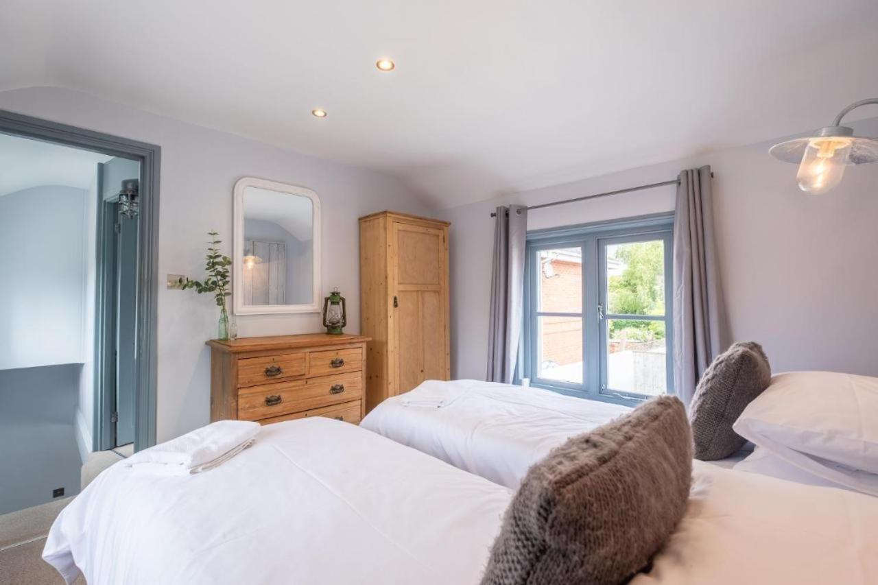 Sailmaker'S Cottage Lymington Exterior photo